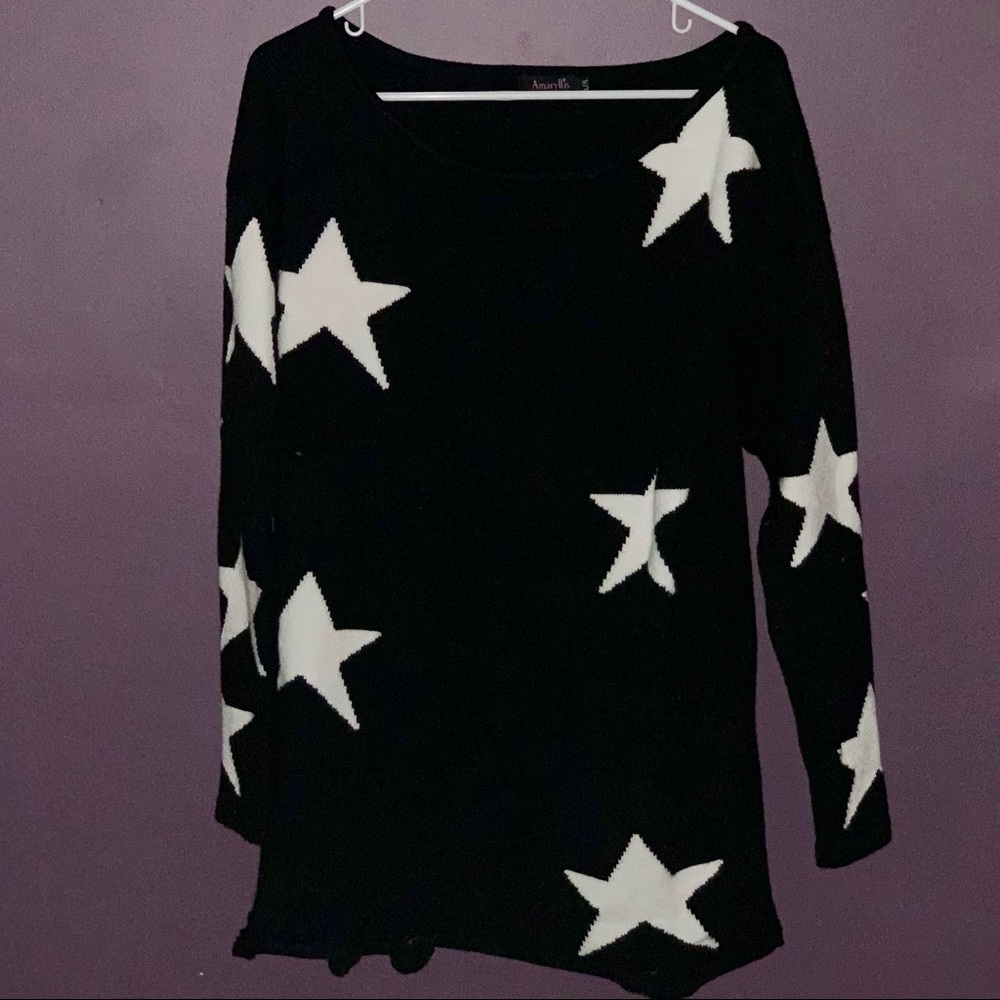Amaryllis Apparel Off-shoulder Star Sweater